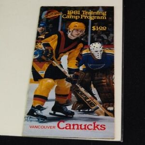 NHL Vancouver Canucks 1981 Training camp guide Vintage & RARE!